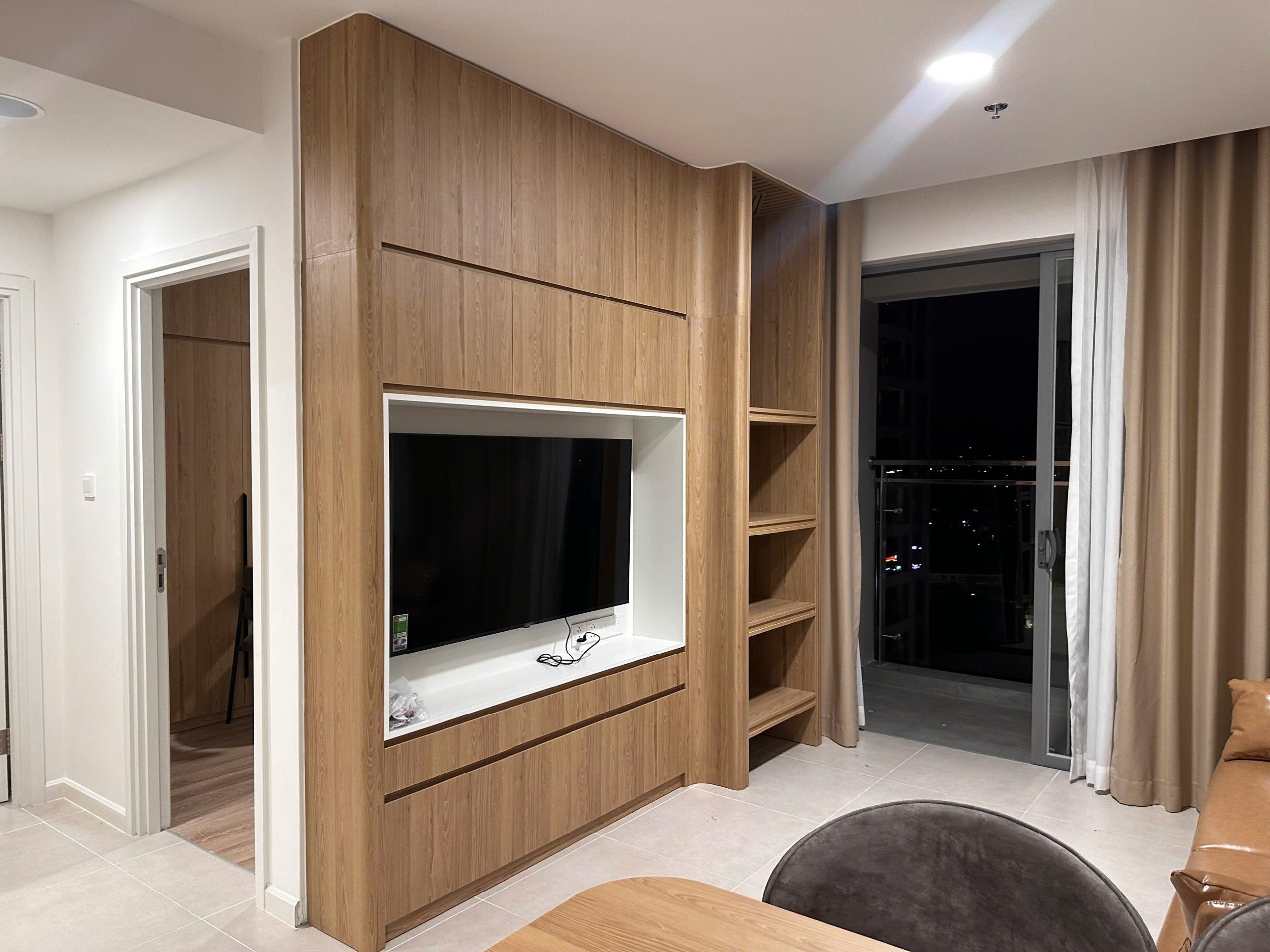 CHO THUÊ CĂN 2PN 83m2 FULL NT URBAN GREEN