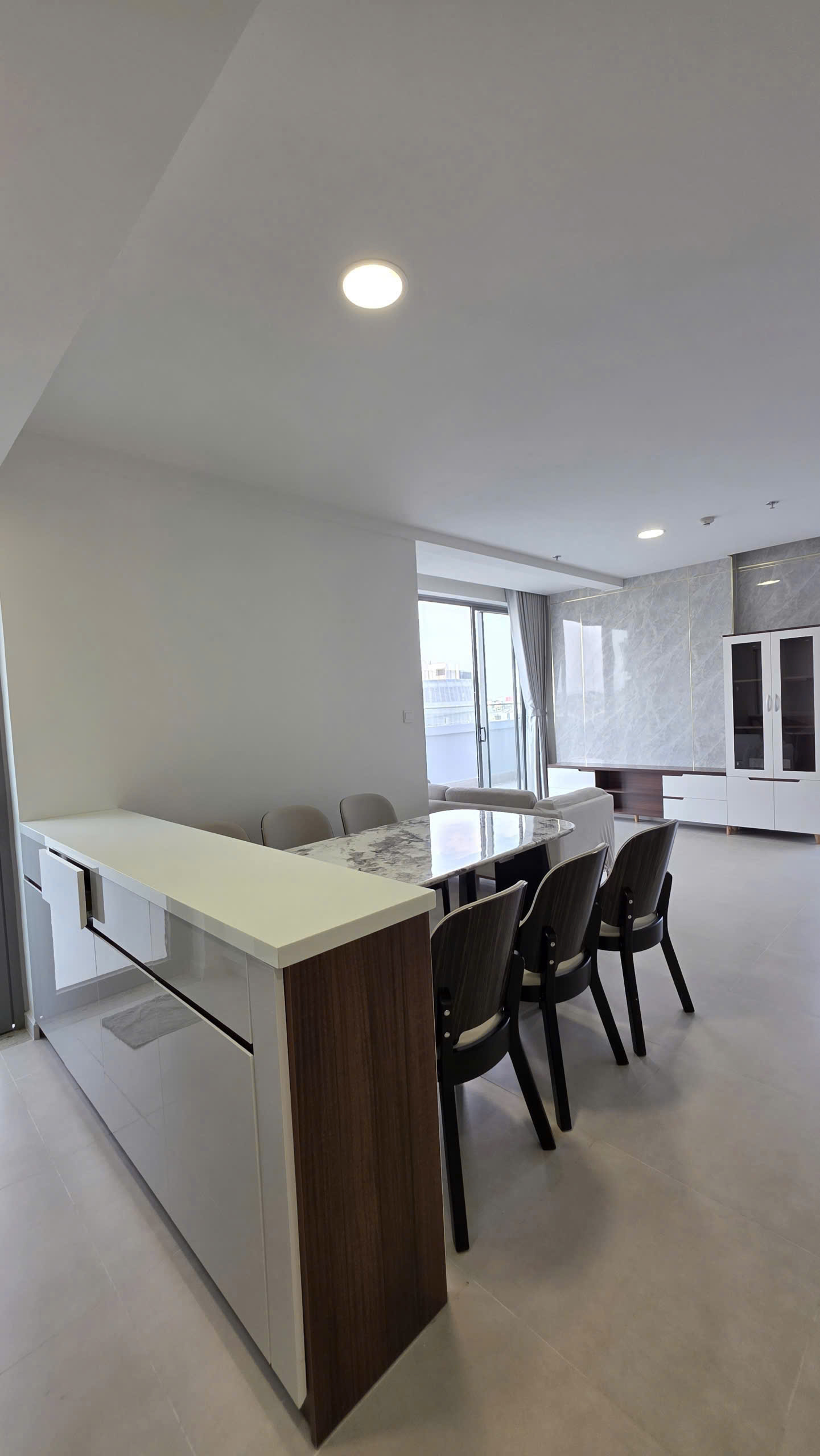 CHO THUÊ CĂN 2PN 80m2 SÂN VƯỜN URBAN GREEN