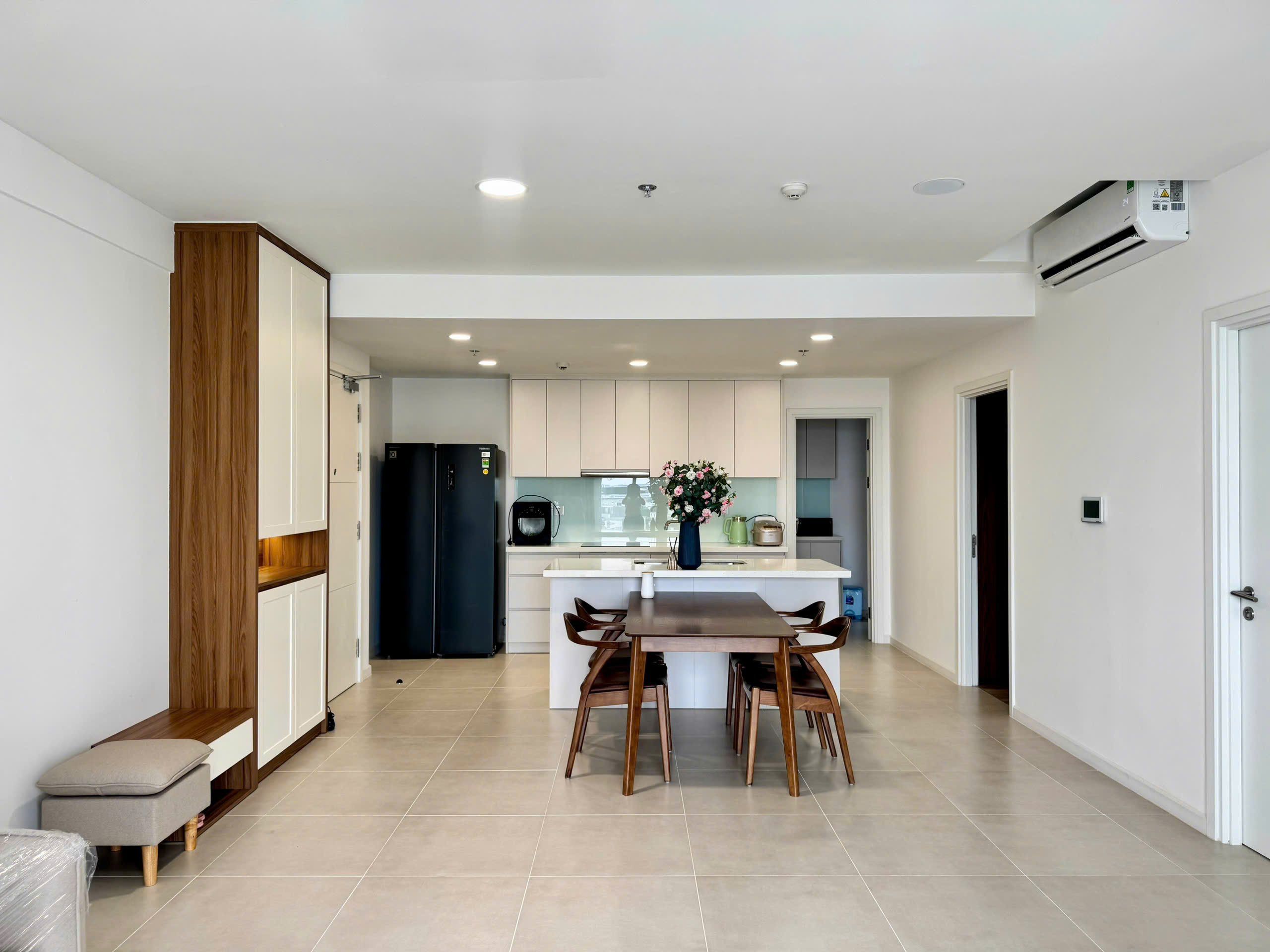 CHO THUÊ CĂN 3PN 102m2 FULL NT URBAN GREEN