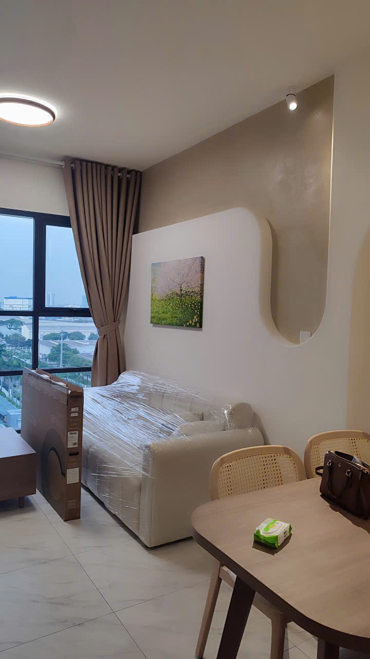 CHO THUÊ CĂN 2PN 67m2 FULL NT TẦNG CAO VIEW KCN